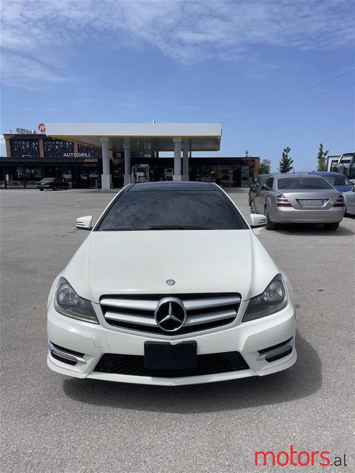 2013' Mercedes-Benz 350 photo #2