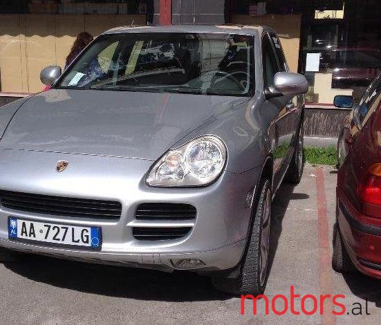 2003' Porsche Cayenne photo #1