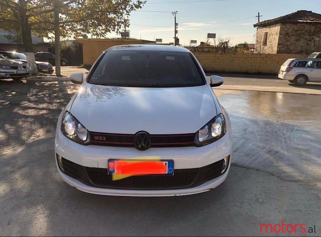 2012' Volkswagen Golf photo #1