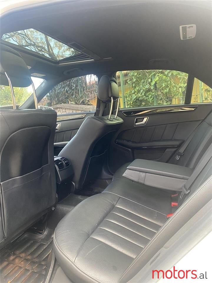 2014' Mercedes-Benz E 220 photo #5