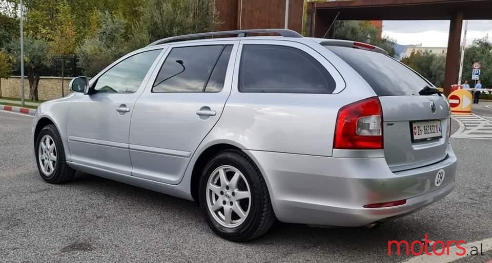 2011' Skoda Octavia photo #6