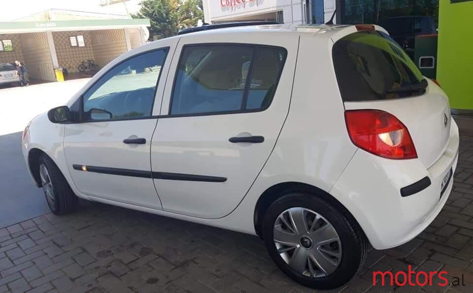 2007' Renault Clio photo #1