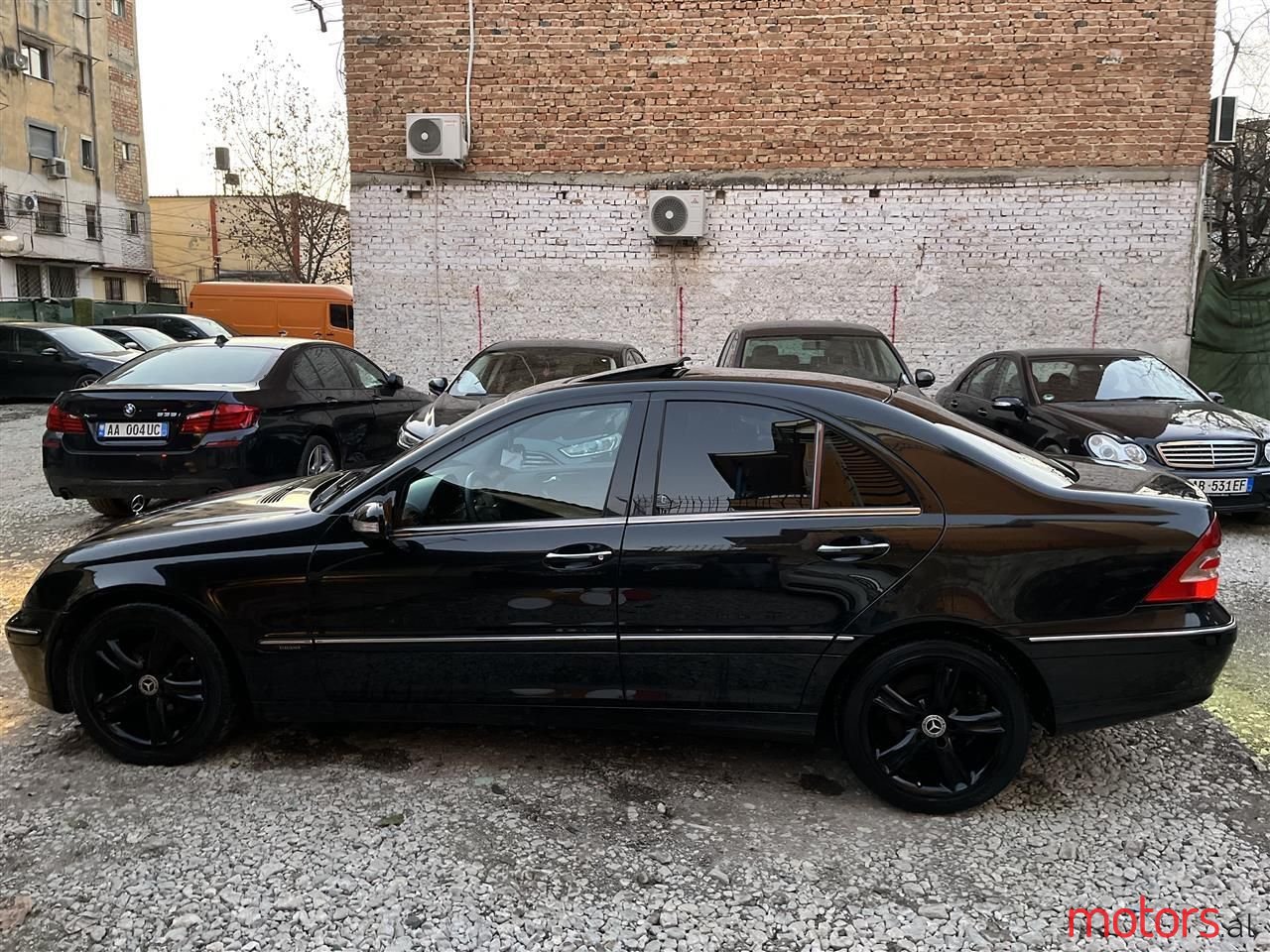 2004' Mercedes-Benz C 220 photo #2