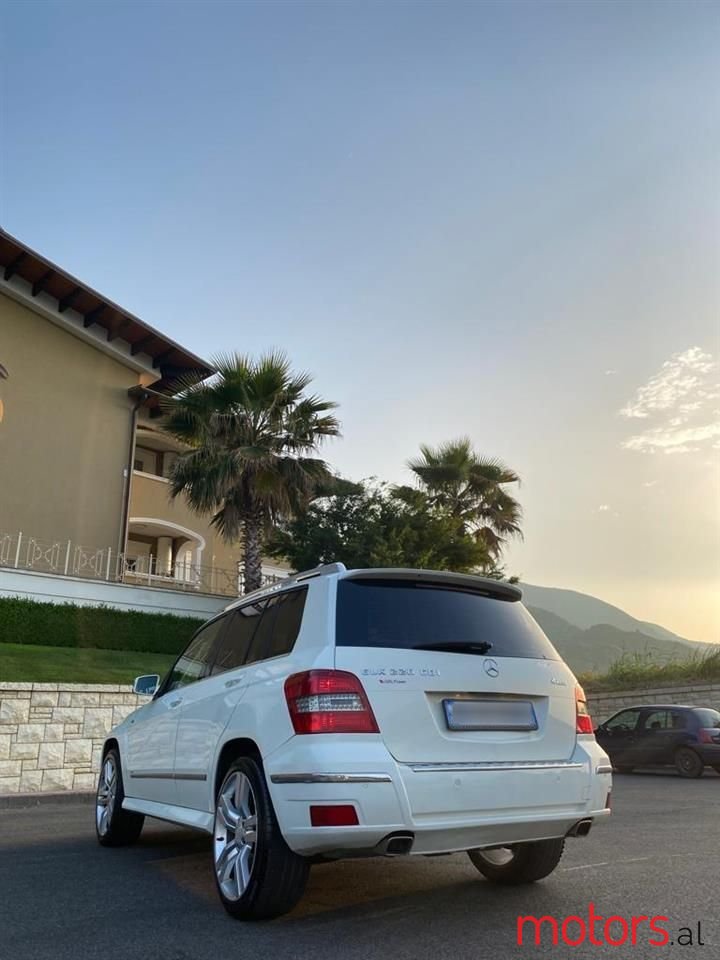 2010' Mercedes-Benz GLK 220 photo #3