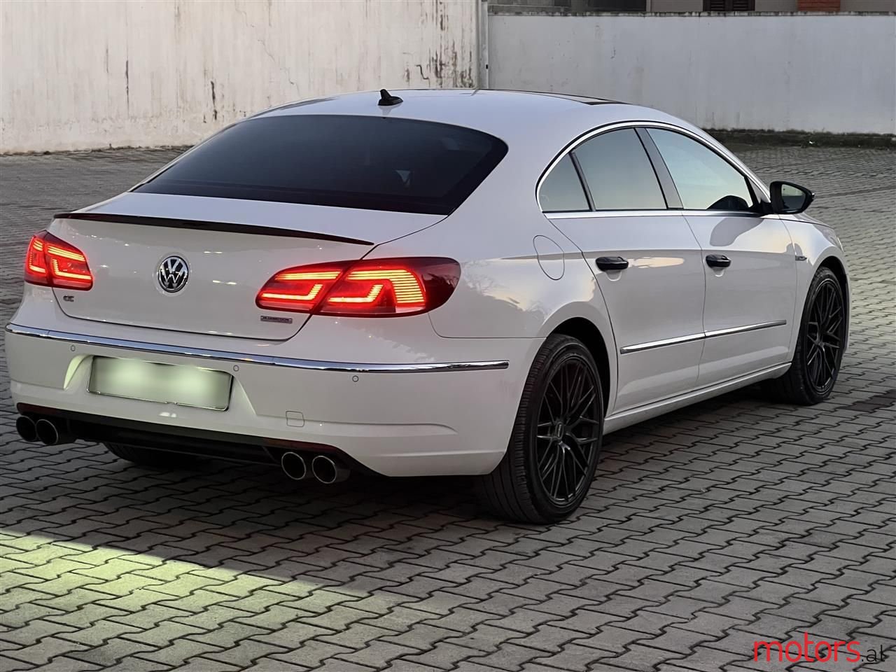 2014' Volkswagen Passat photo #3