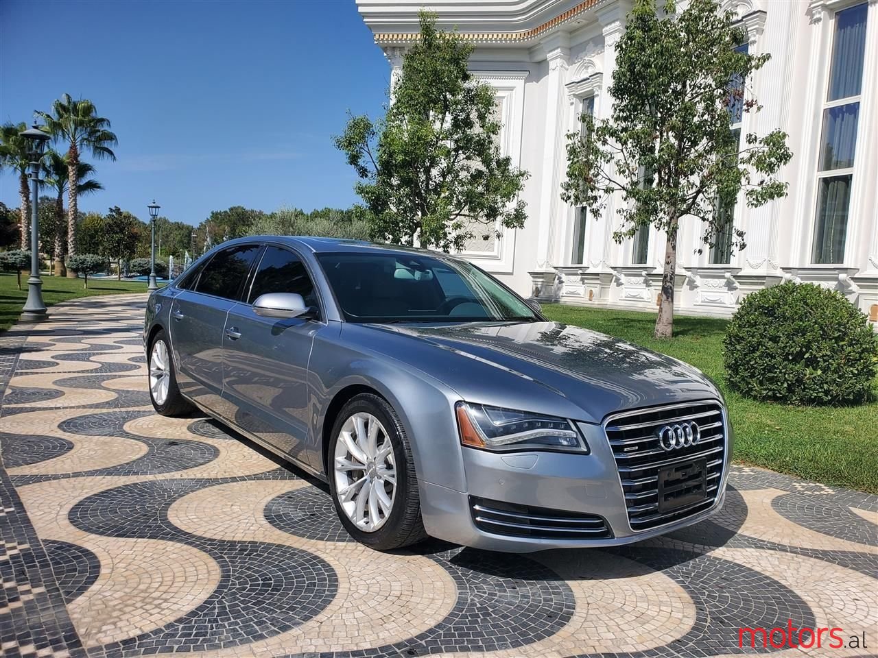 2011' Audi A8 photo #1