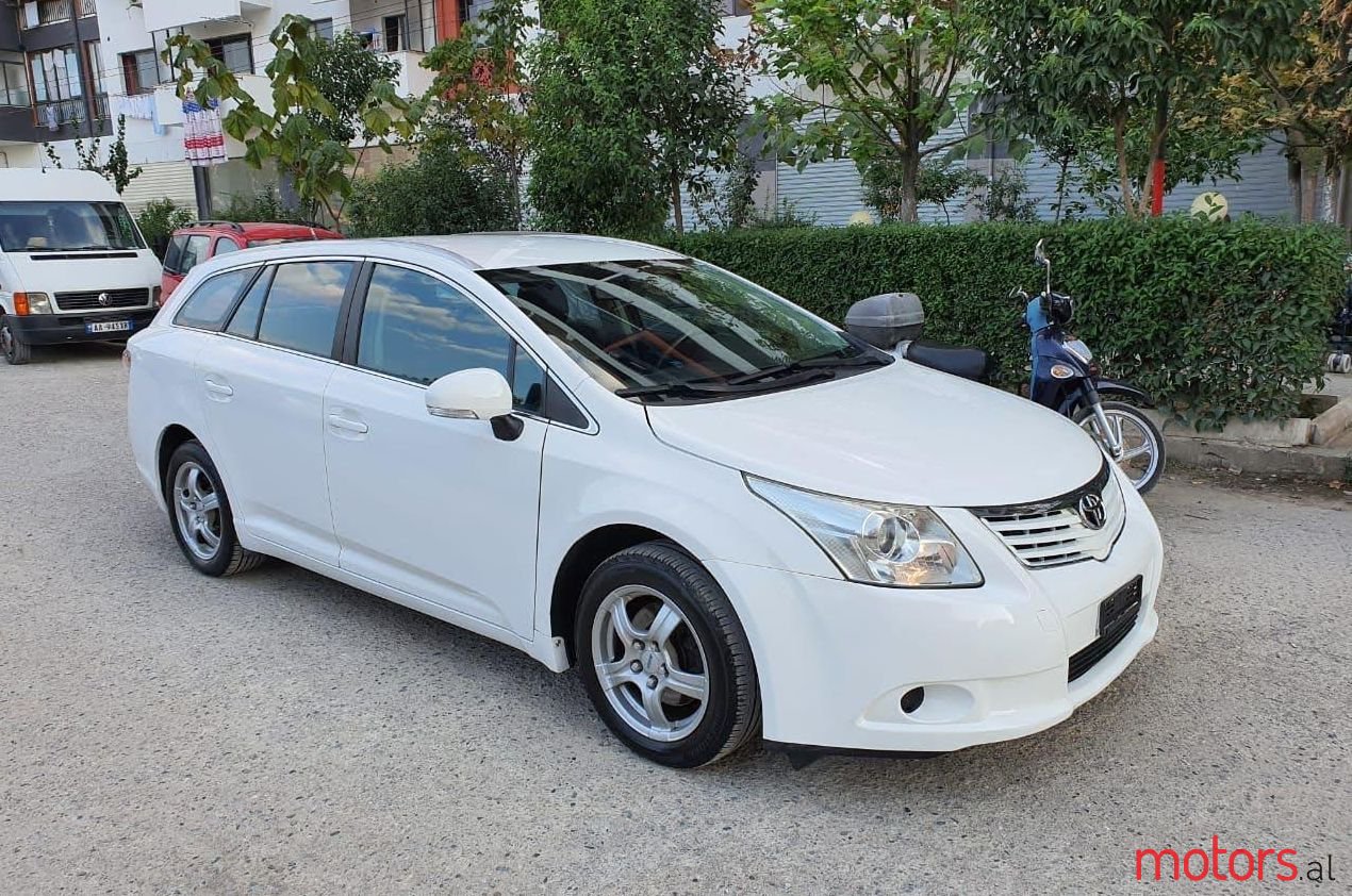 2010' Toyota Avensis photo #1