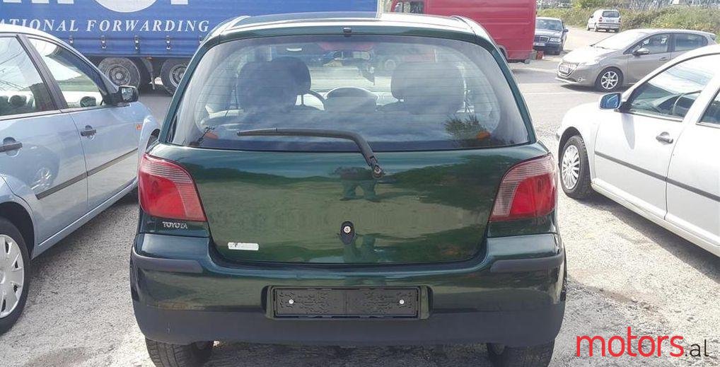 1999' Toyota Yaris photo #2