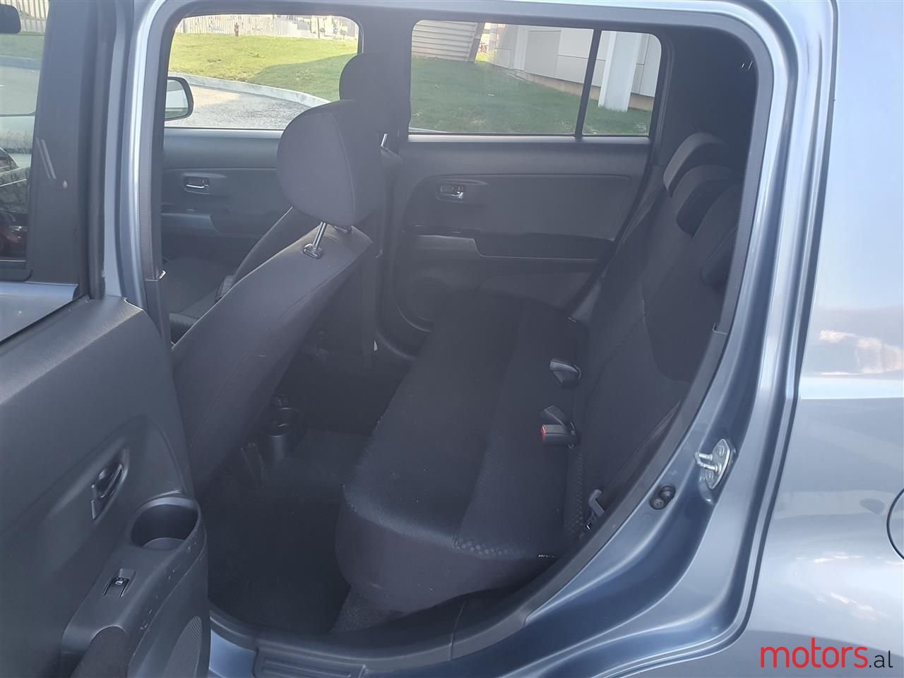 2009' Daihatsu Materia photo #6