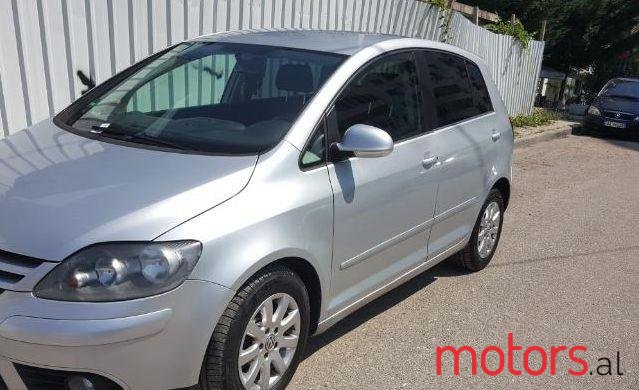 2005' Volkswagen Golf Plus photo #1