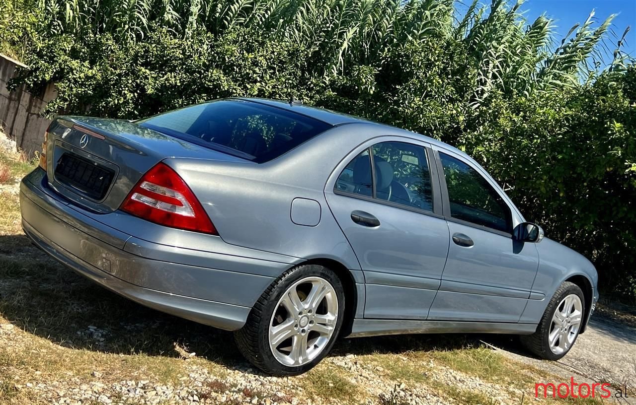 2006' Mercedes-Benz C 220 photo #4