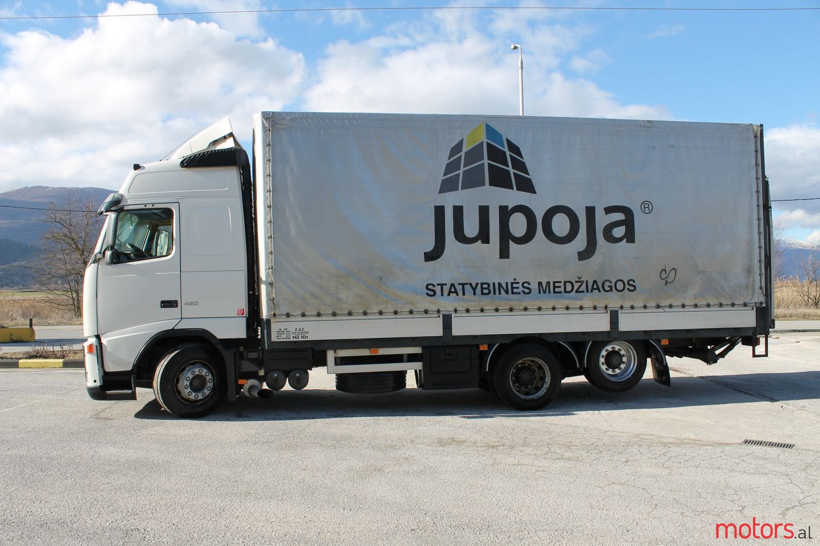 2002' Volvo FH -420 6X2 JUMBO photo #1