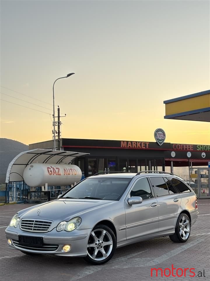 2007' Mercedes-Benz C 220 photo #1