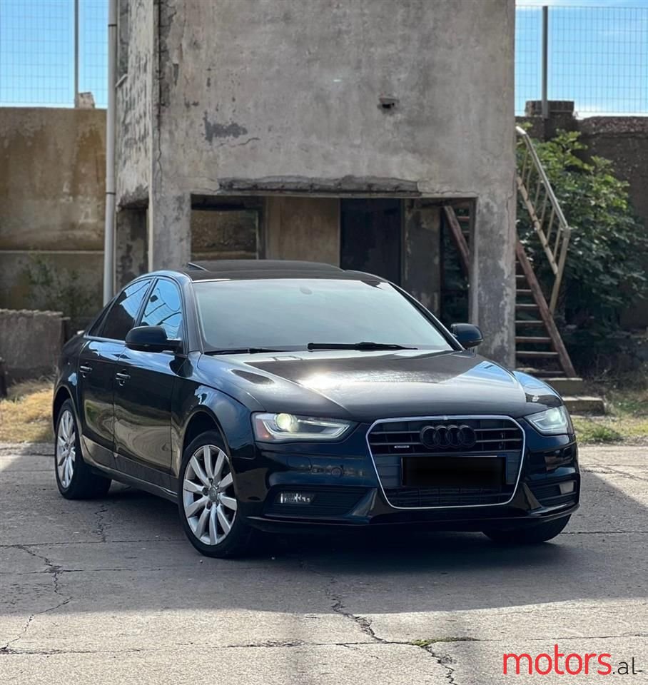 2012' Audi A4 photo #2