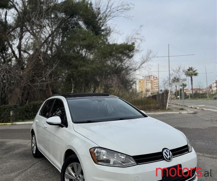 2016' Volkswagen Golf photo #1