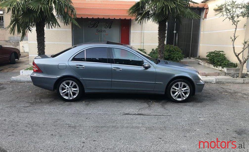 2004' Mercedes-Benz C 200 photo #1