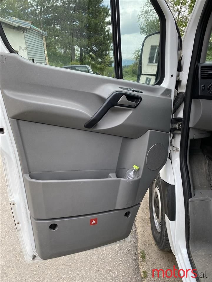 2010' Mercedes-Benz Sprinter photo #2