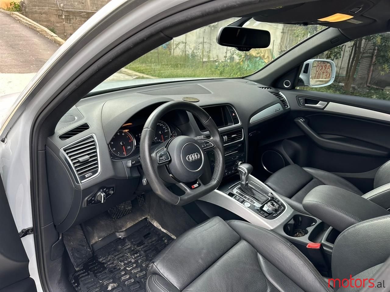 2013' Audi Q5 photo #5