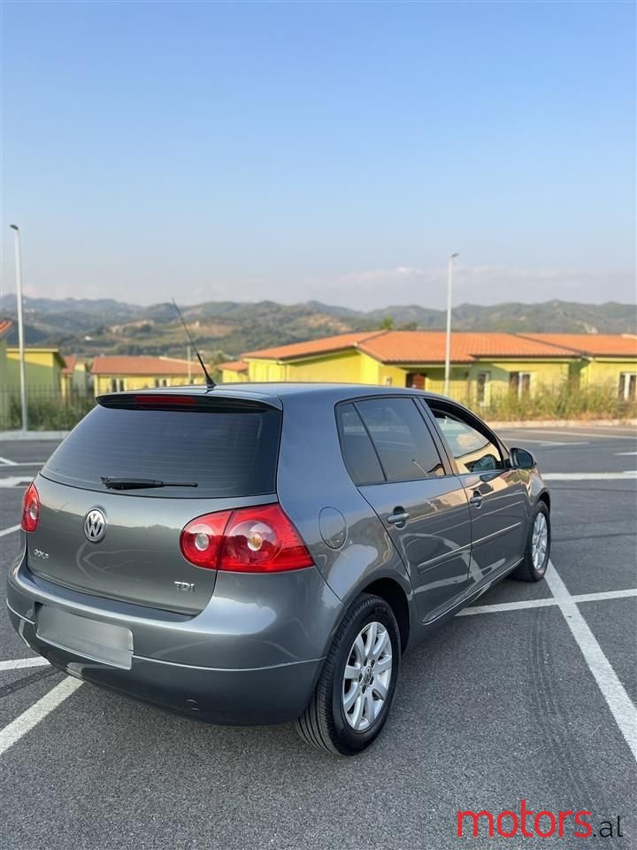 2007' Volkswagen Golf photo #6