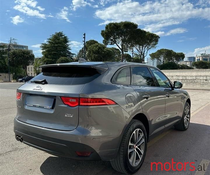 2017' Jaguar F-Pace photo #6