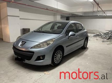 2010' Peugeot 207 photo #3