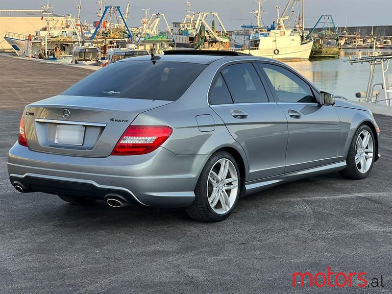 2012' Mercedes-Benz C 300 photo #4