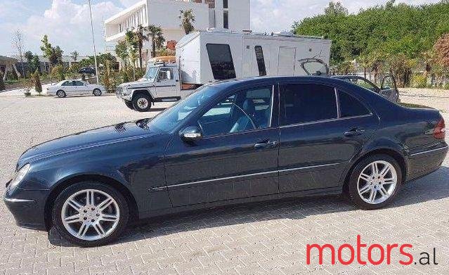 2003' Mercedes-Benz E-Class photo #1