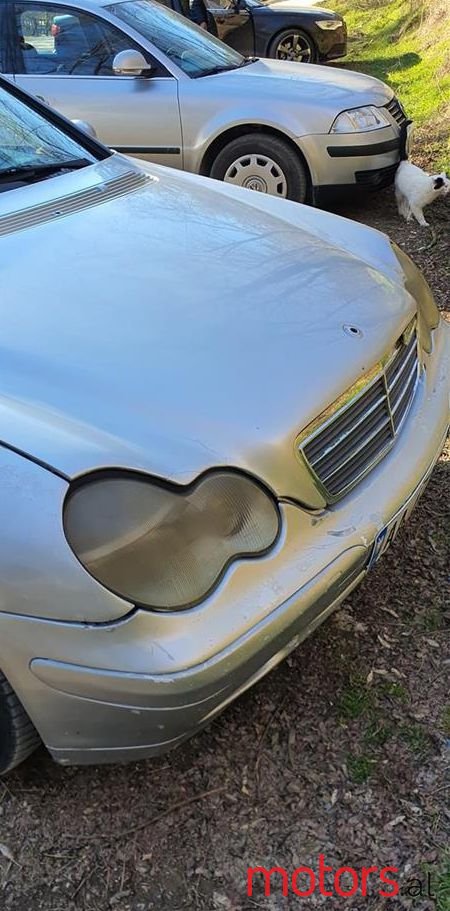 2001' Mercedes-Benz C 220 photo #2