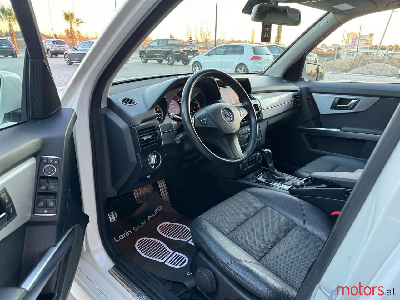 2012' Mercedes-Benz GLK 220 photo #6