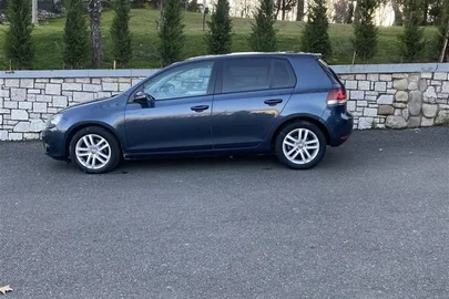 2010' Volkswagen Golf
