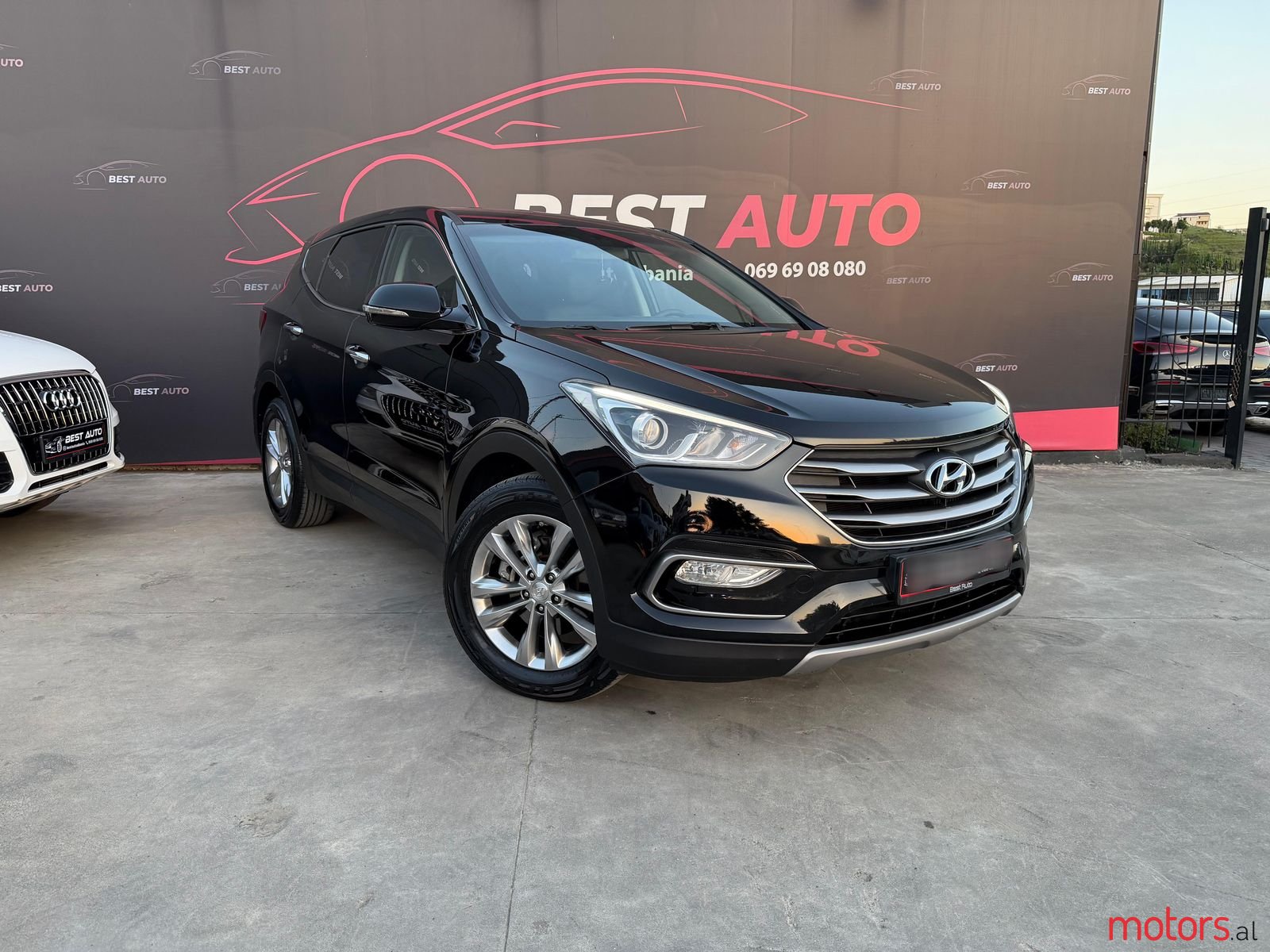 2015' Hyundai Santa Fe photo #1