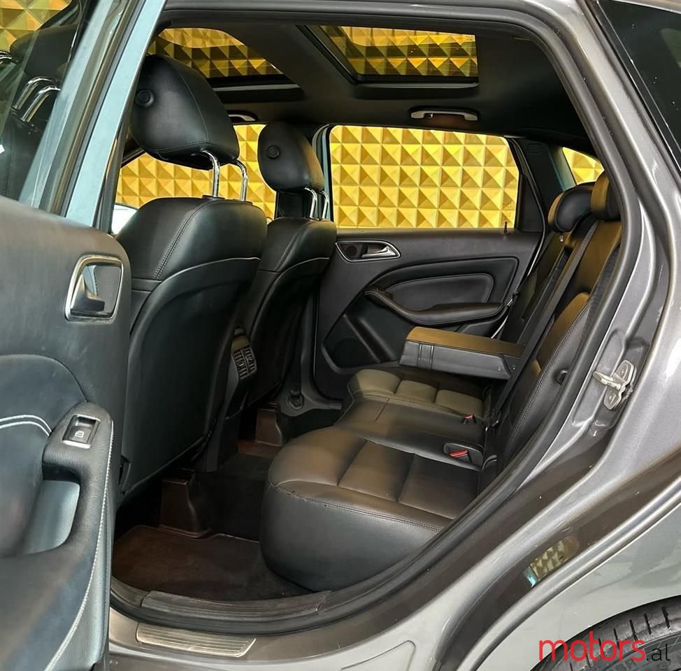 2014' Mercedes-Benz B 250 photo #5