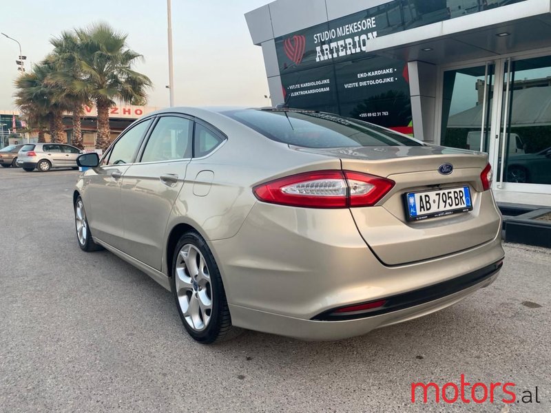 2015' Ford Mondeo photo #6