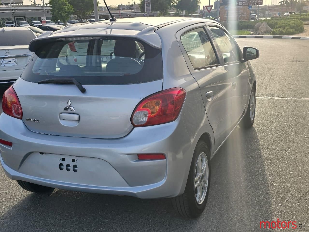 2017' Mitsubishi Mirage photo #3