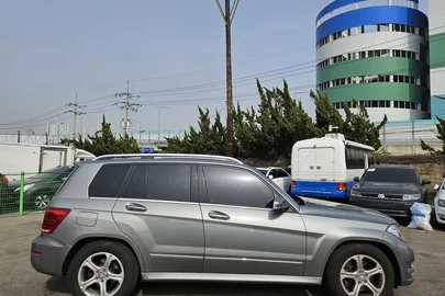 2013' Mercedes-Benz CLK 220