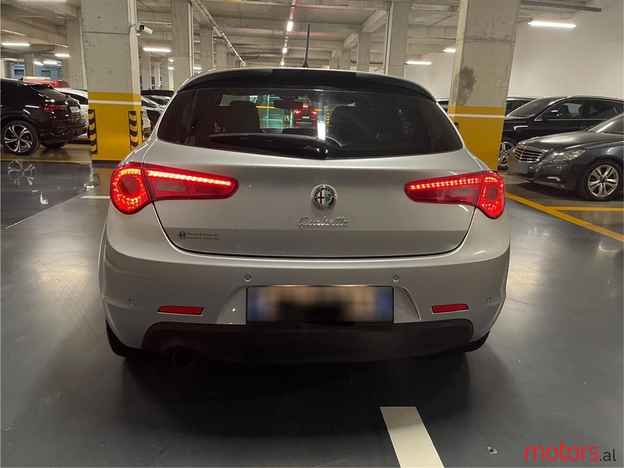 2013' Alfa Romeo Giulietta photo #6
