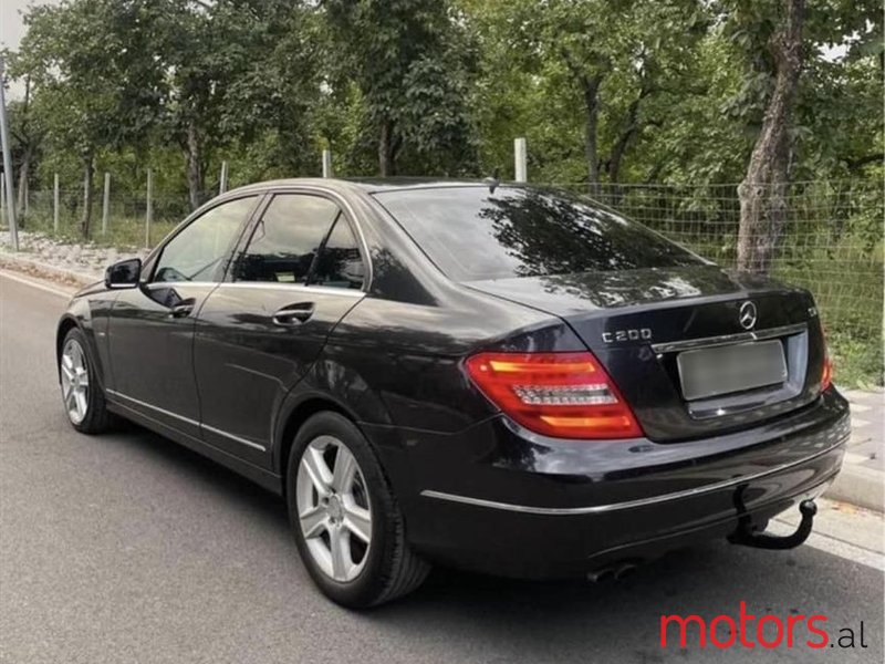 2013' Mercedes-Benz C 200 photo #2