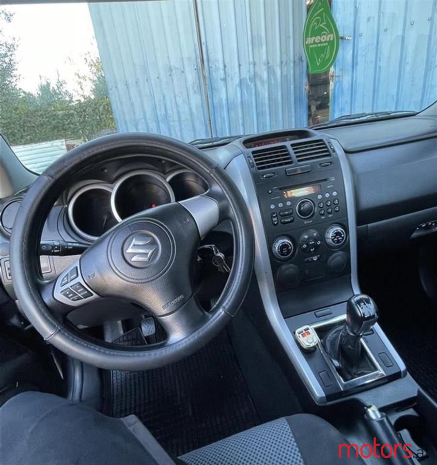 2006' Suzuki Grand Vitara photo #2
