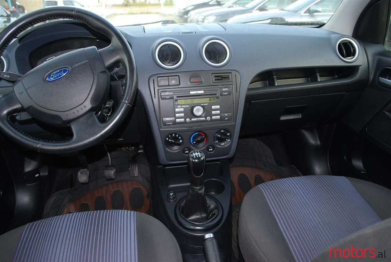 2006' Ford Fusion photo #4