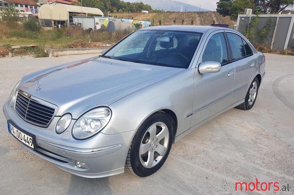 2005' Mercedes-Benz E 220 photo #1