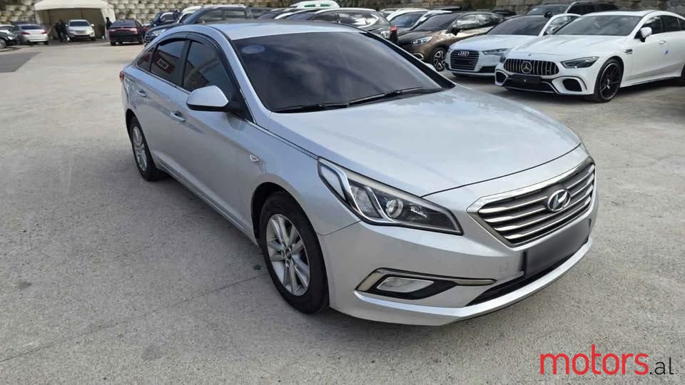2015' Hyundai Sonata photo #1