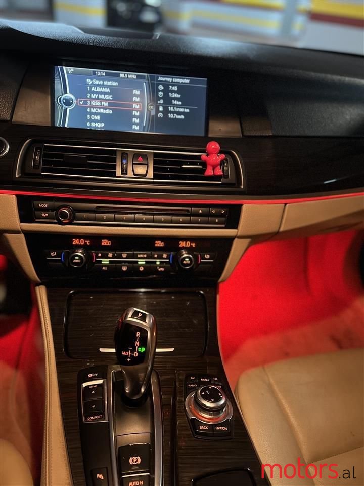 2010' BMW 530 photo #3