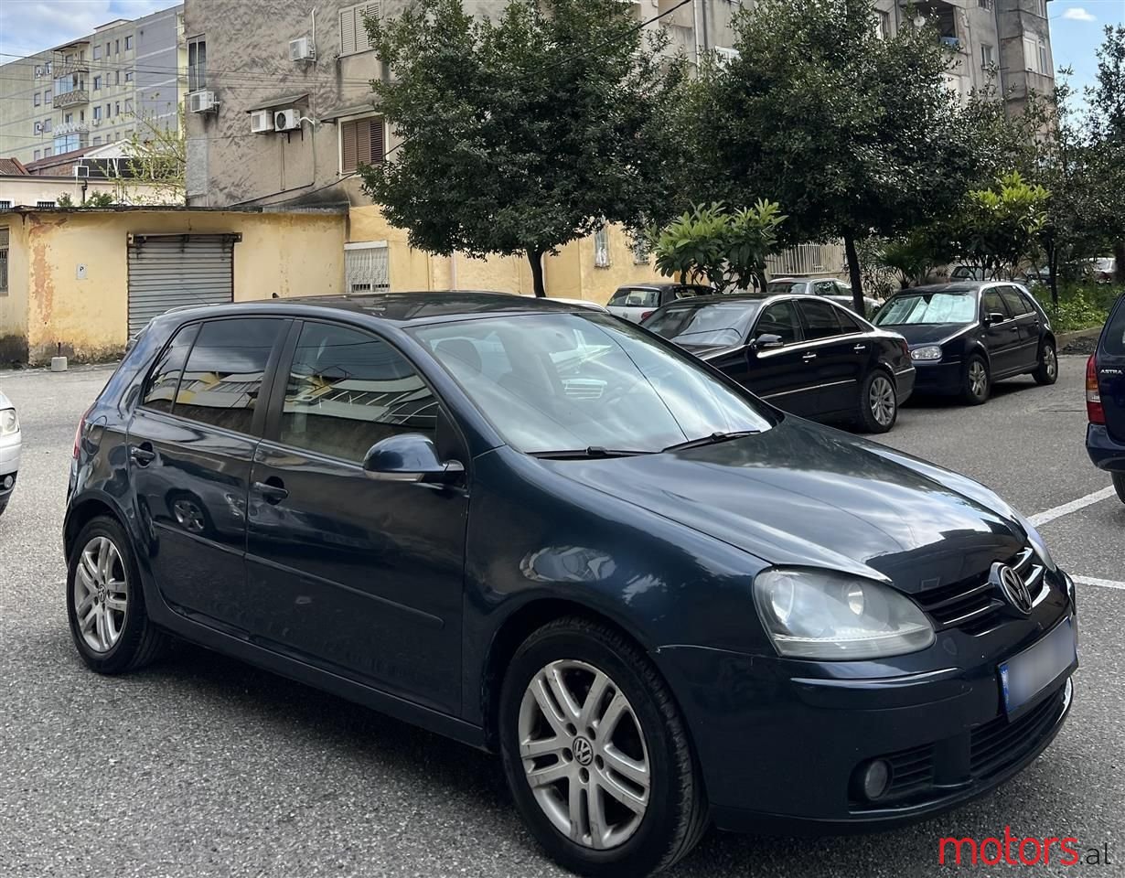 2008' Volkswagen Golf photo #1