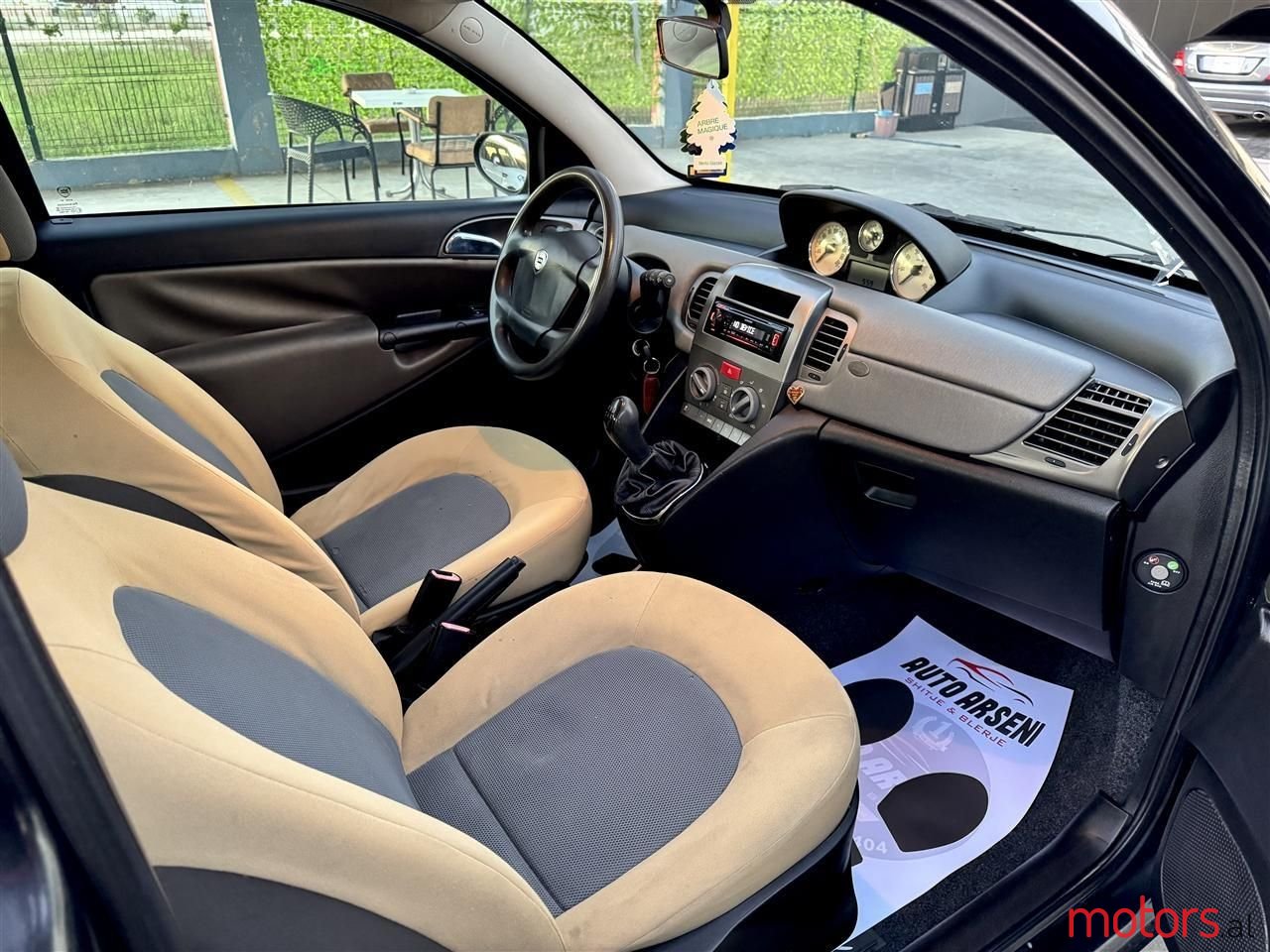 2005' Lancia Ypsilon photo #2