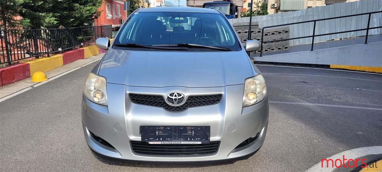 2007' Toyota Auris photo #4