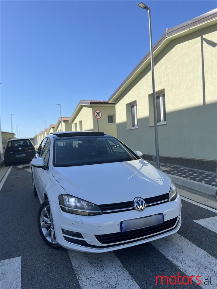 2015' Volkswagen Golf photo #4