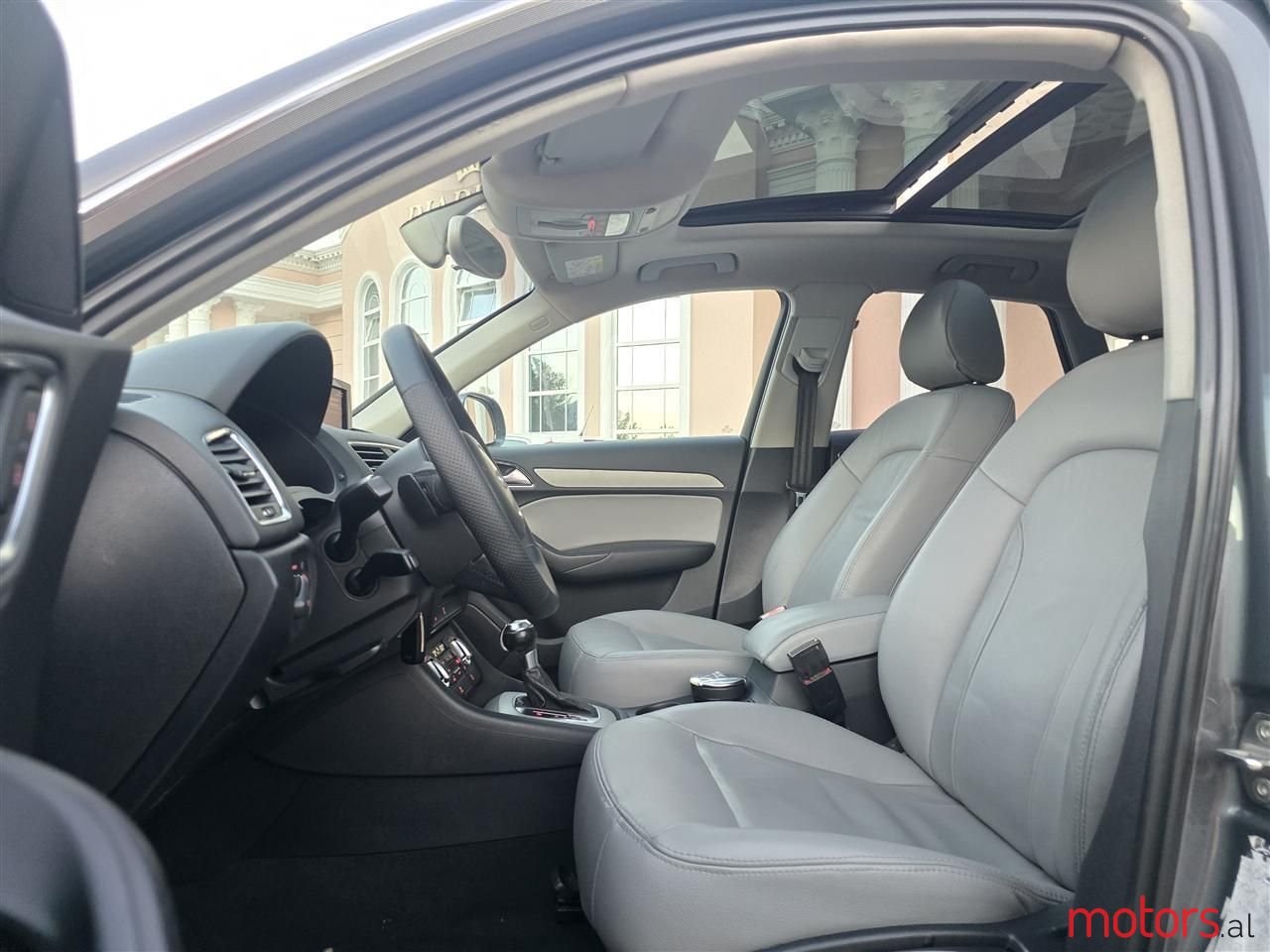 2013' Audi Q3 photo #6