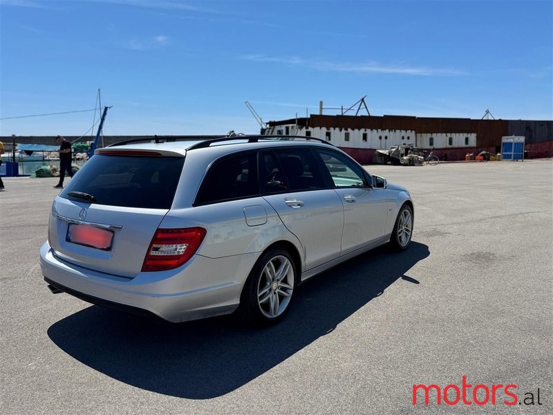 2012' Mercedes-Benz C 220 photo #4