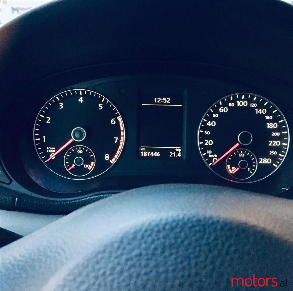 2012' Volkswagen Passat photo #6