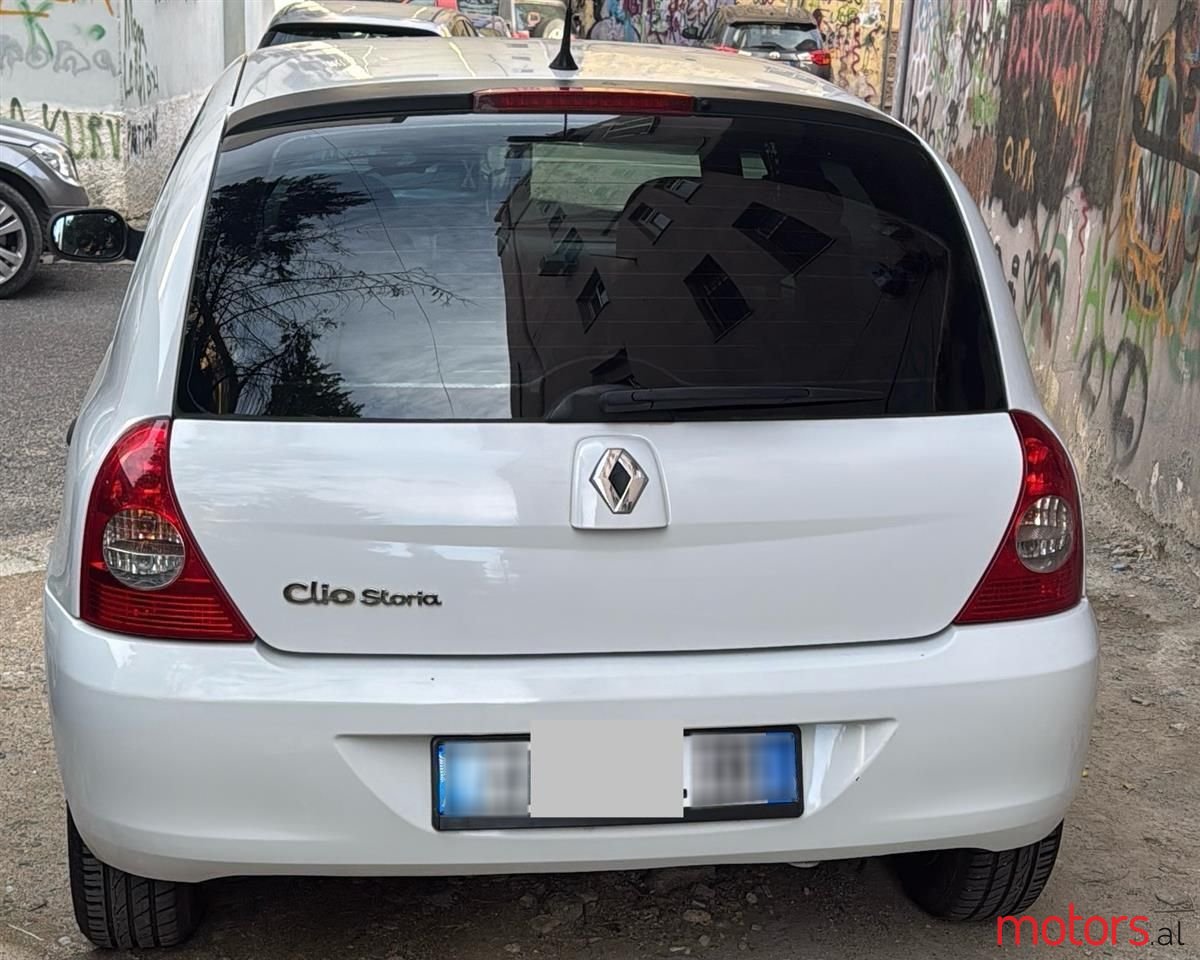 2009' Renault Clio photo #2